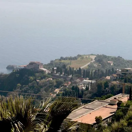 Branco Villa